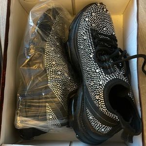 Black shoes with rhinestones